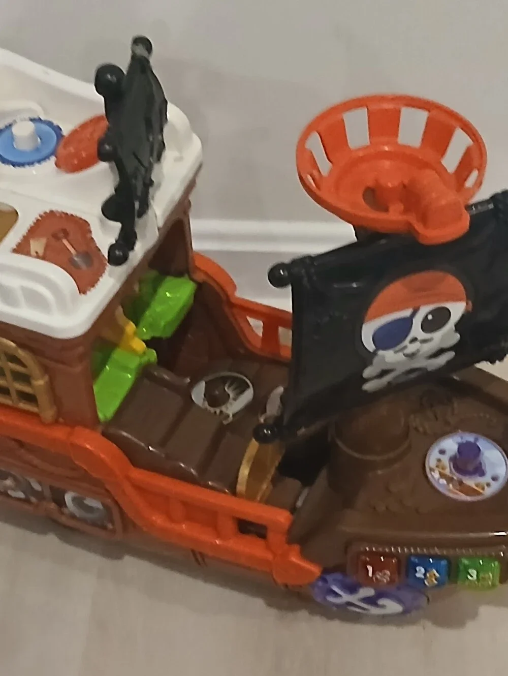 Vtech Treasure Seekers Pirate Ship Boat Foldout Playset + 2 Figures Toy W/Wheels